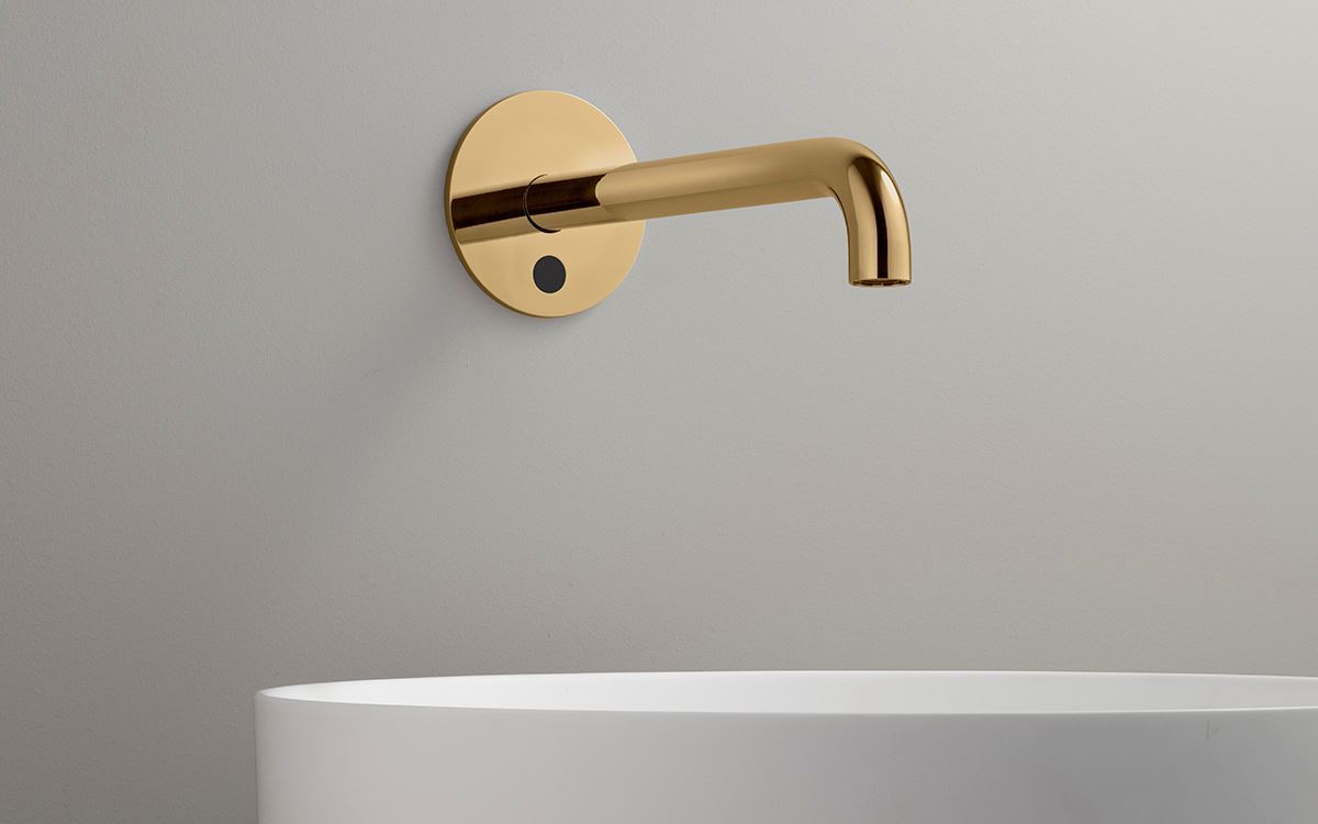 Built-in sensor tap 190 mm - brass | Qtoo collection | d line