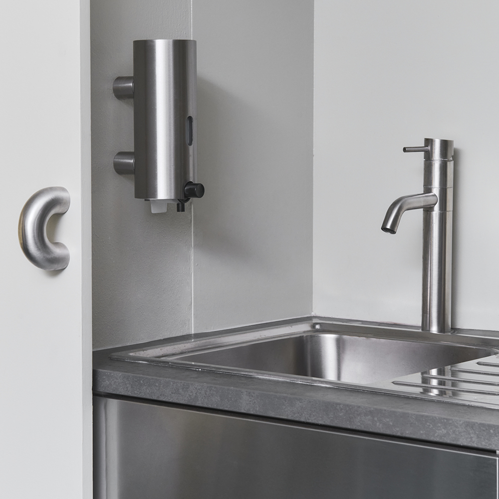 250602 JV MUGSHOT17482 LOW