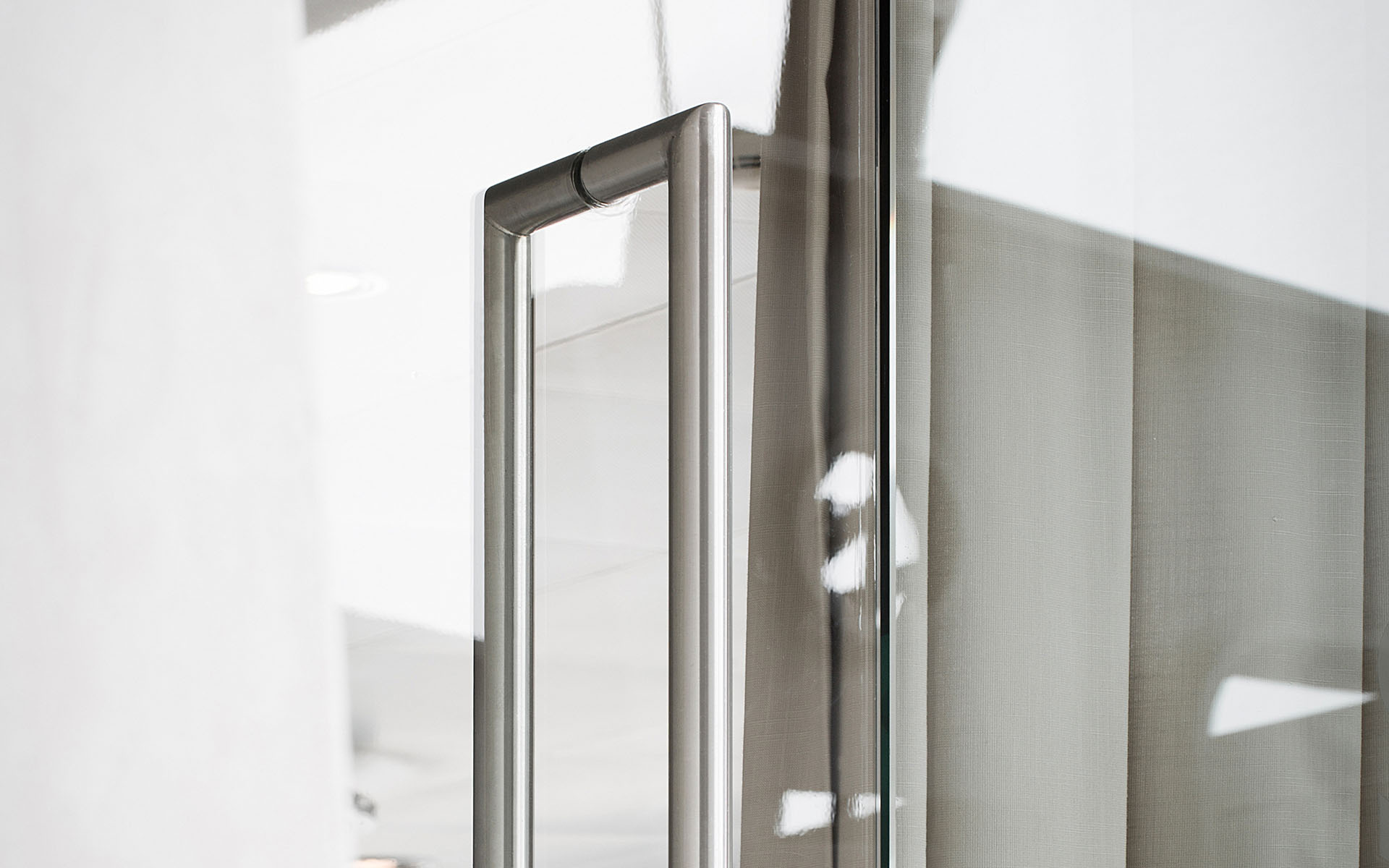 The Black Diamond Case d line