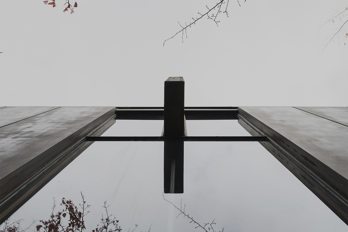 L1010397MØRK BAGRUND