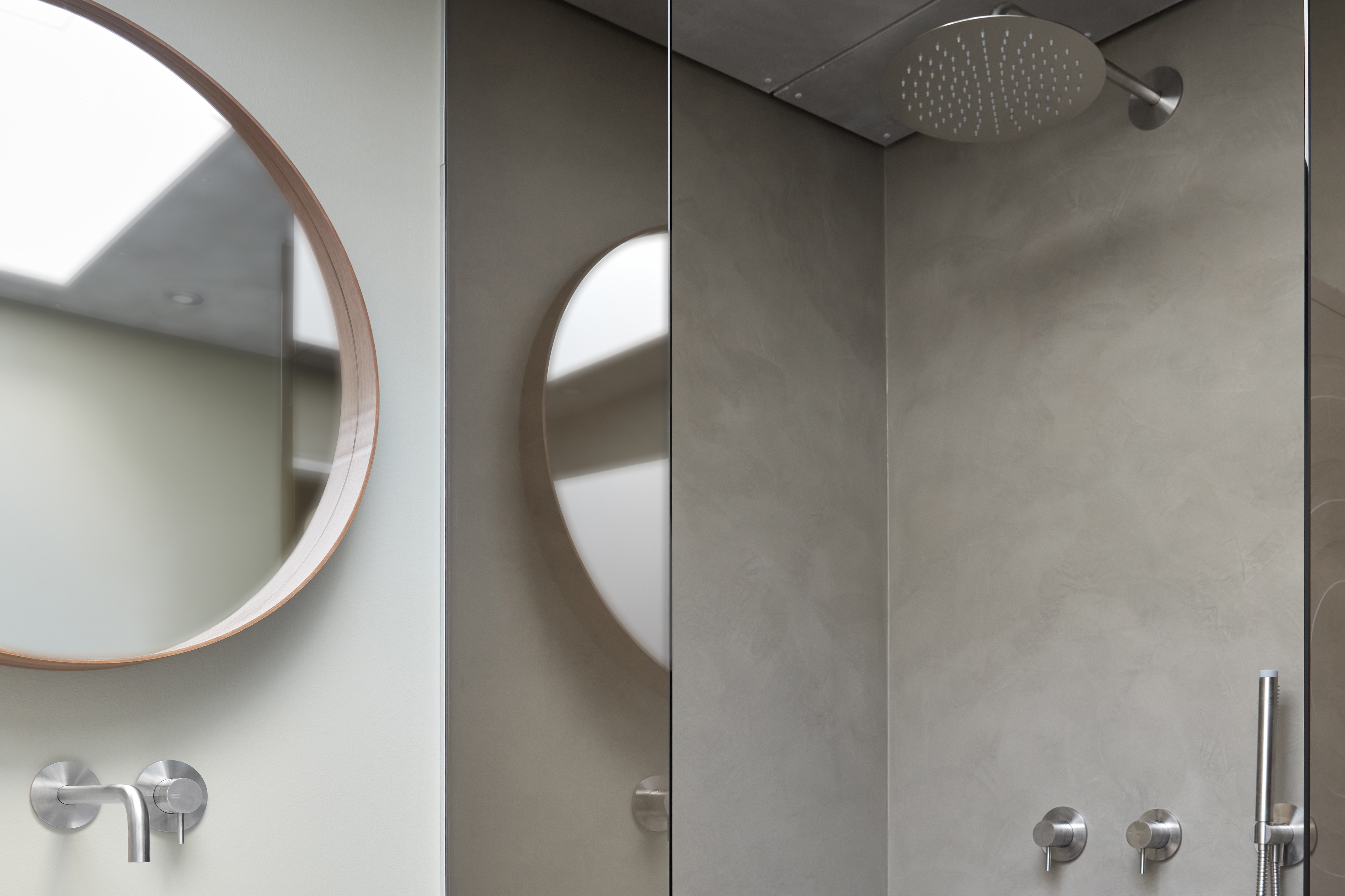 Badevaerelse Med Staaldetaljer 5