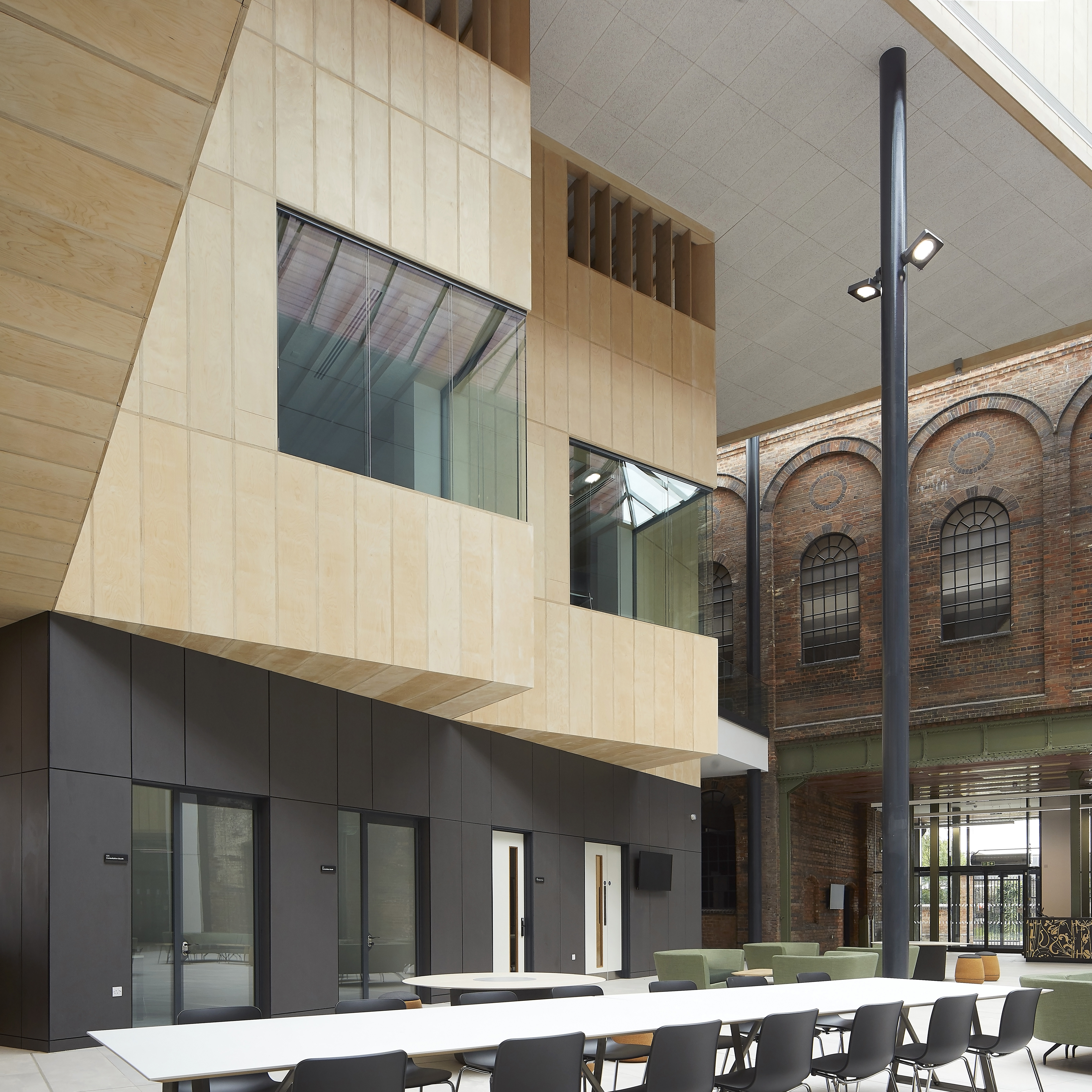 Associated Architects Soabe Wolverhampton ©Hufton+Crow 037