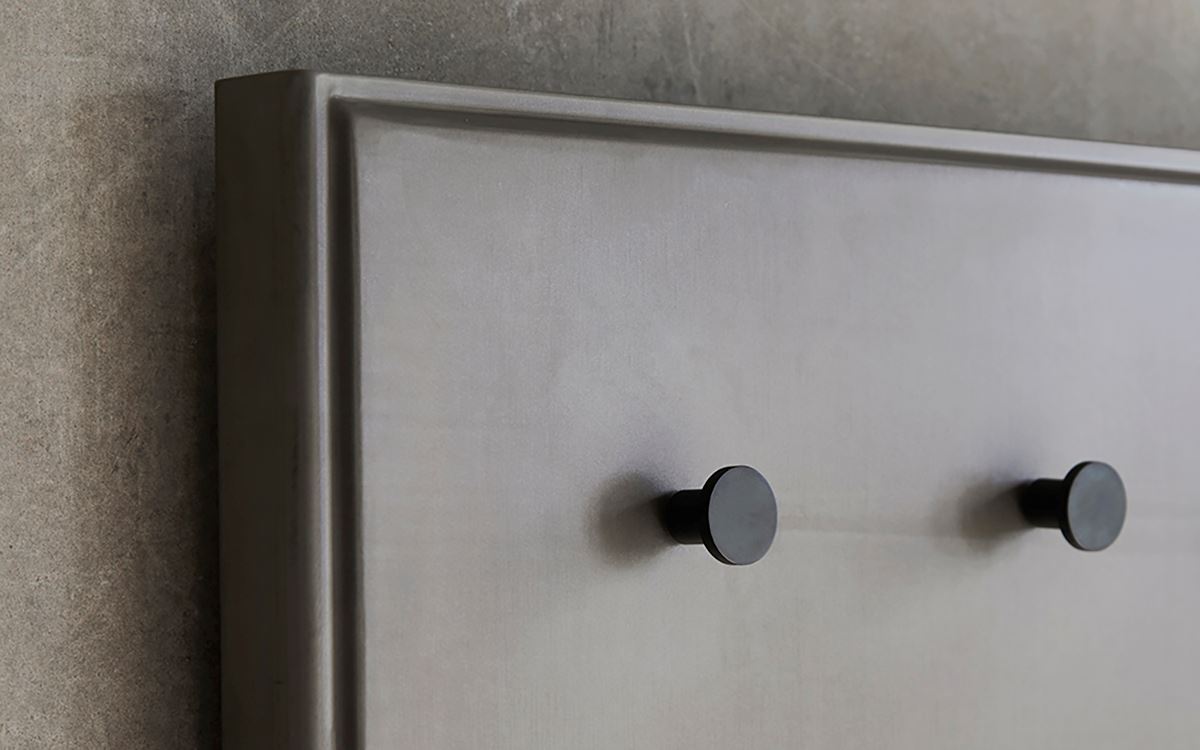 Hudevad Black Pegs Kvadrat